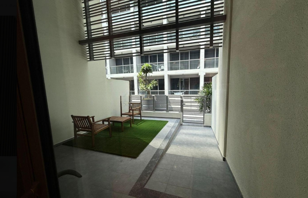 Sterling West Business Bay loft distress deal terrace