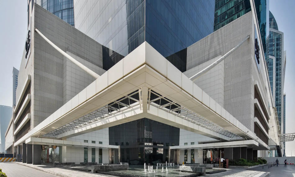 Omniyat developer distress deals One Tower