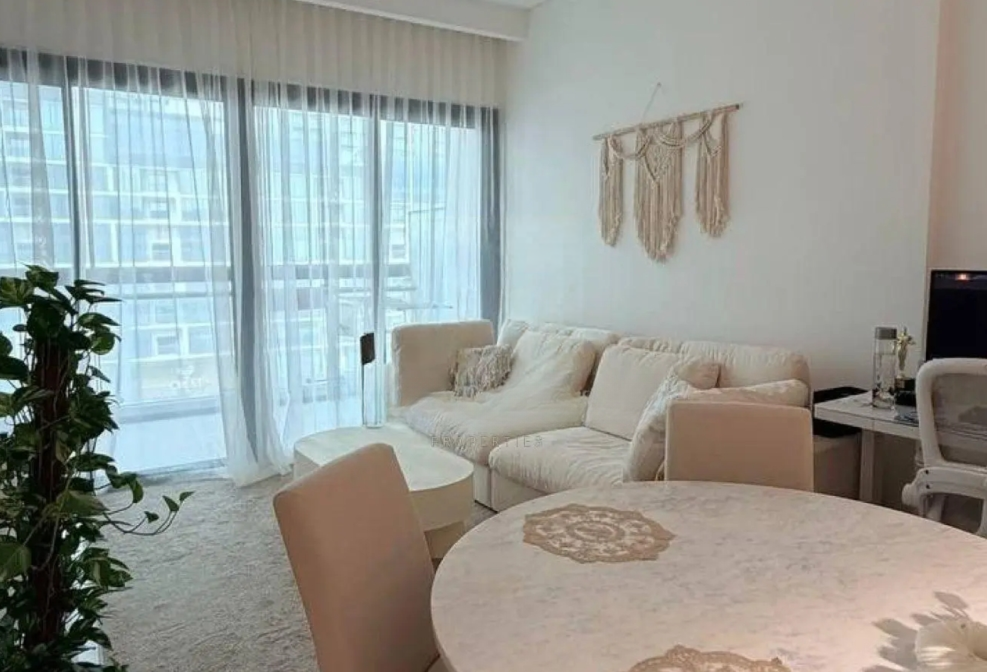 Riviera Azure Meydan-1br resale below OP dining area
