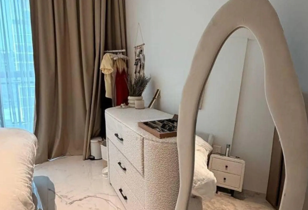 Riviera Azure Meydan-1br resale below OP dressing area