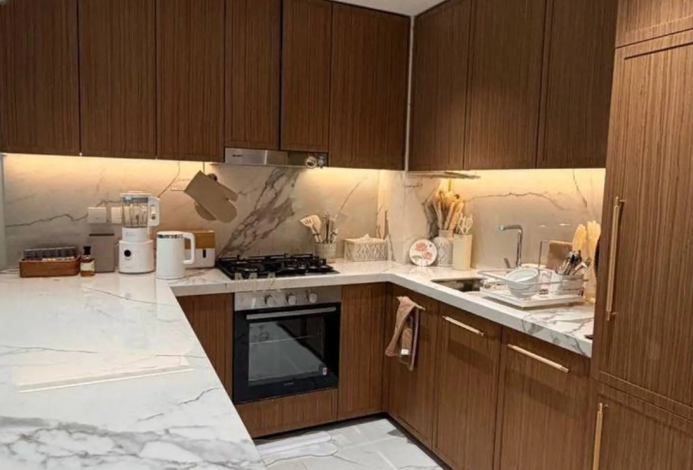 Riviera Azure Meydan-1br resale below OP kitchen