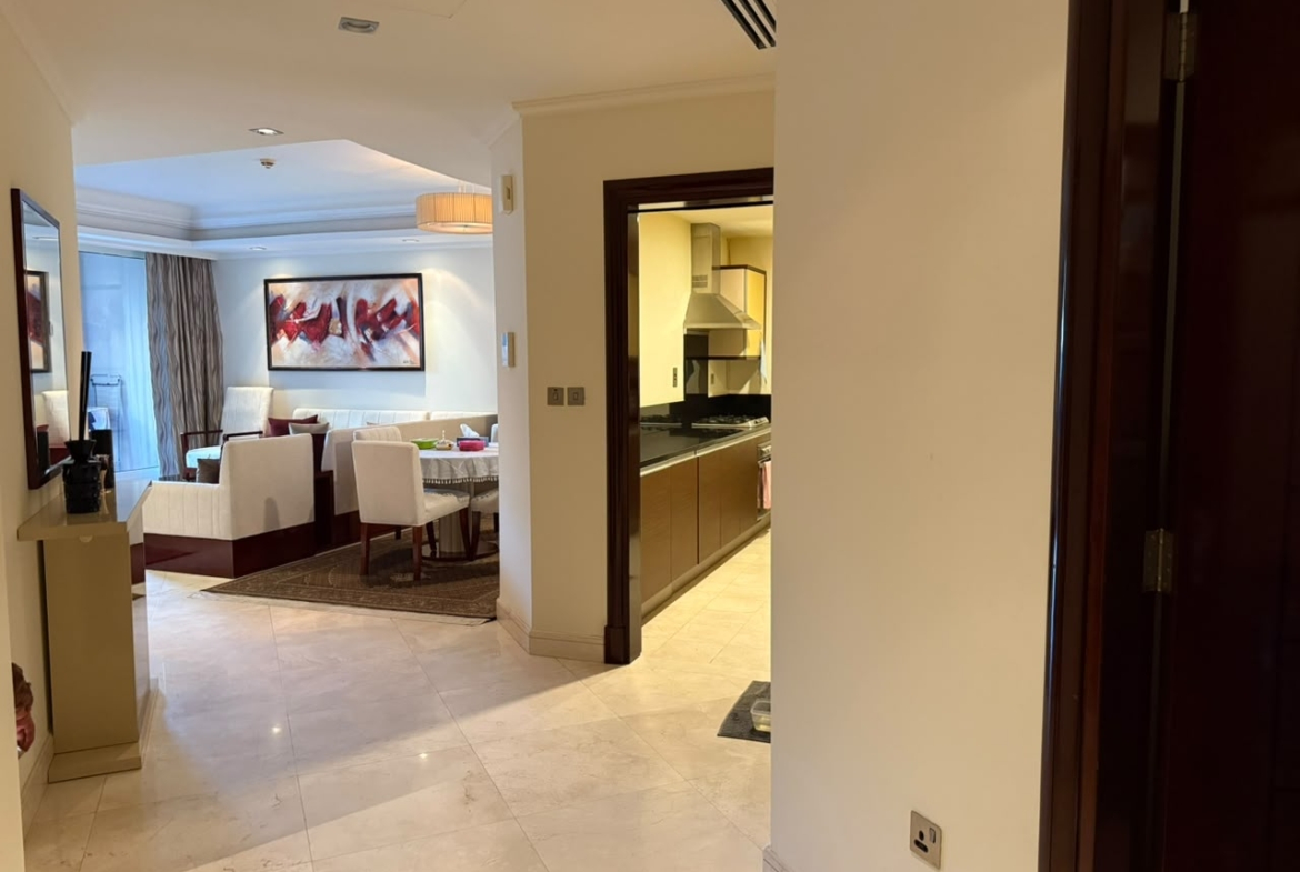 Grandeur Residence Palm Jumeirah distress resale 1 br layout