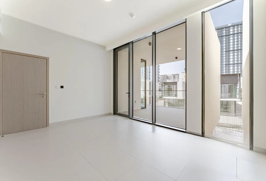 Address Hillcrest 5BR villa distress resale bedrooms