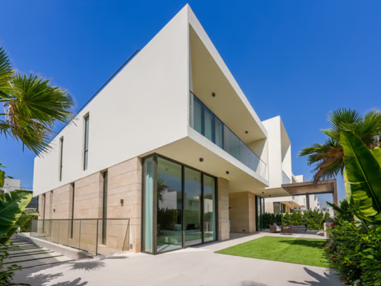 Address Villas Hillcrest distress deals about community facade