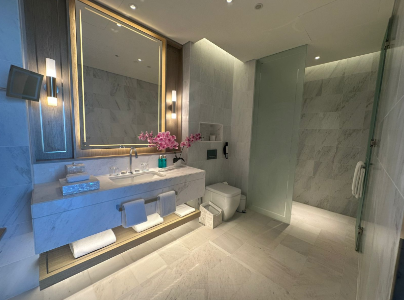 Five Luxe JBR 2BR distress below market deal bathroom