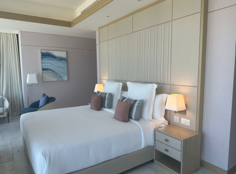 Five Luxe JBR 2BR distress below market deal bedroom
