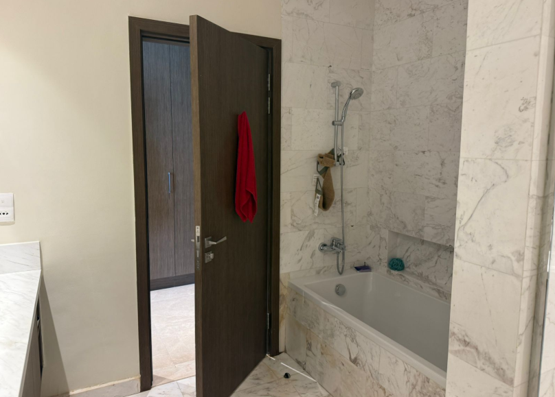 Harbour Views Dubai Creek Harbour 4Br Penthouse distress resale bathroom